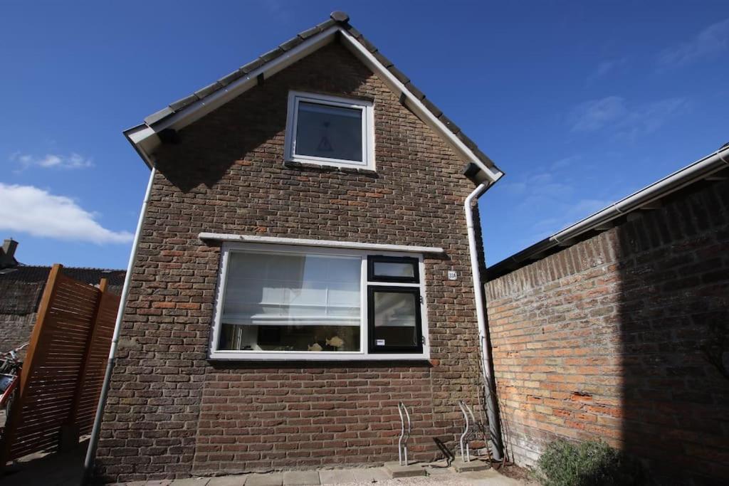 Zomerhuis Benita'S Met Parkeer Plaats Noordwijk Bagian luar foto